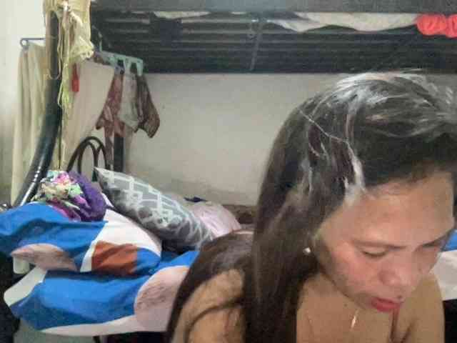 Sexy-pinay69 webcam