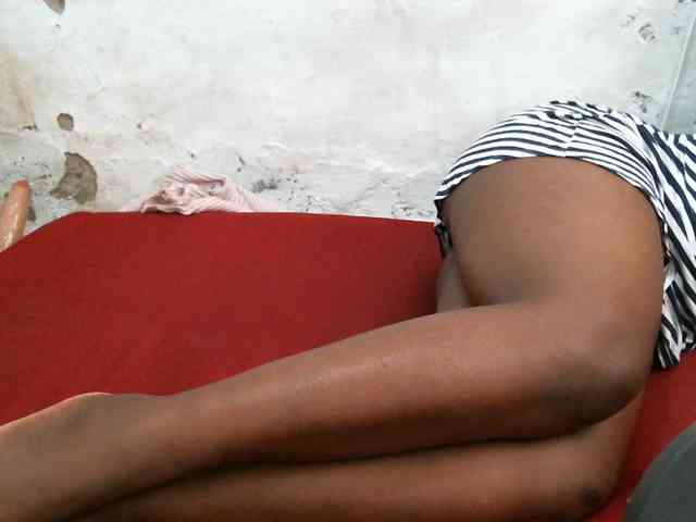 Vivvy-Queen webcam