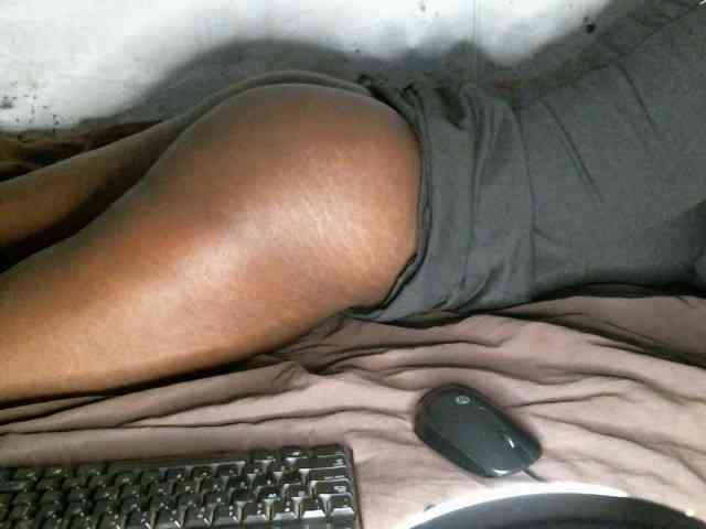 Vivvy-Queen webcam