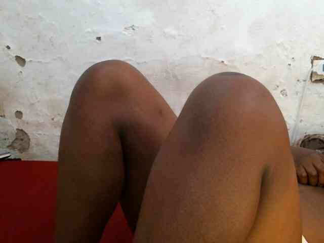 Vivvy-Queen webcam