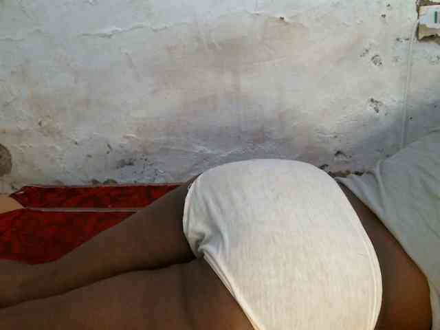 Vivvy-Queen webcam