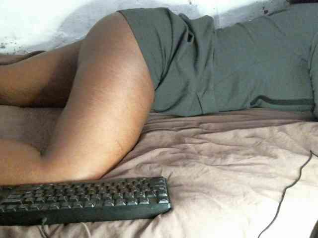 Vivvy-Queen webcam