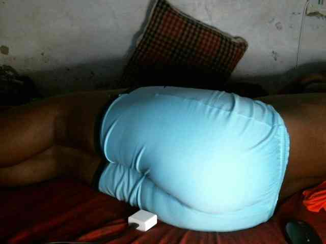 Vivvy-Queen webcam