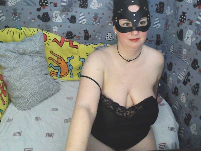 GoldenFisha's BongaCams show and profile