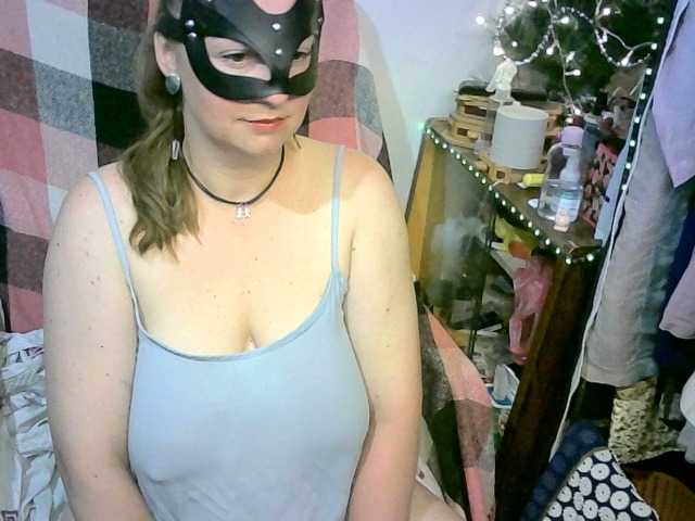  GoldenFisha chat room