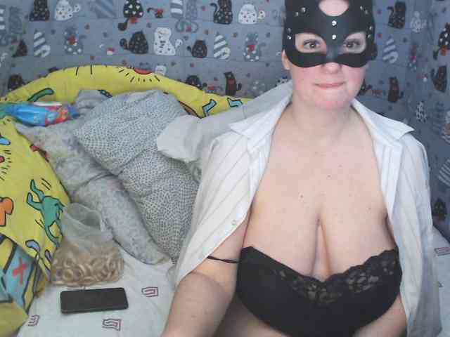 GoldenFisha Live Webcam on BongaCams