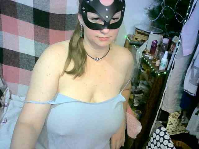 GoldenFisha webcam