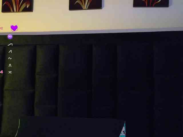 hornylittleanny webcam
