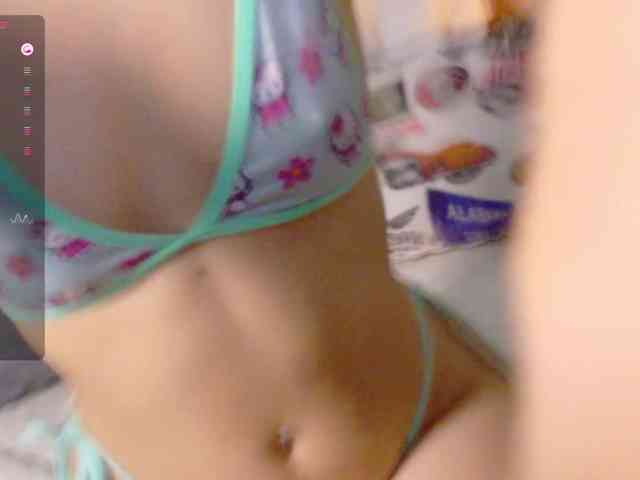 hornylittleanny webcam