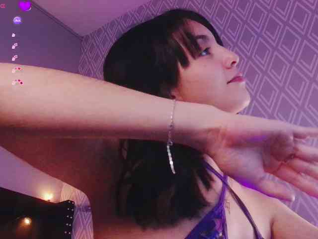 hornylittleanny webcam