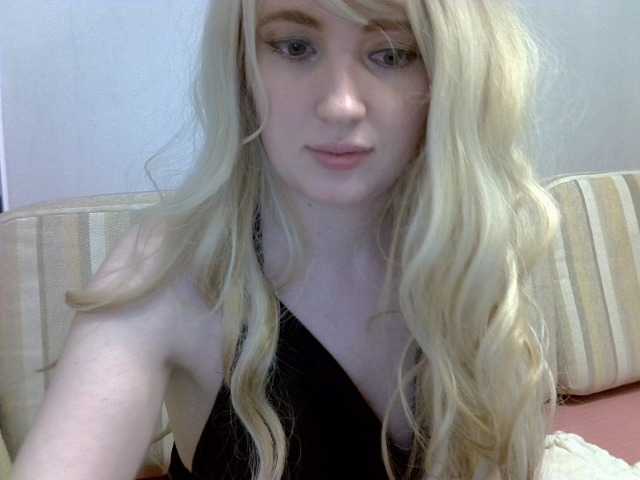 SofiaFox's BongaCams show and profile