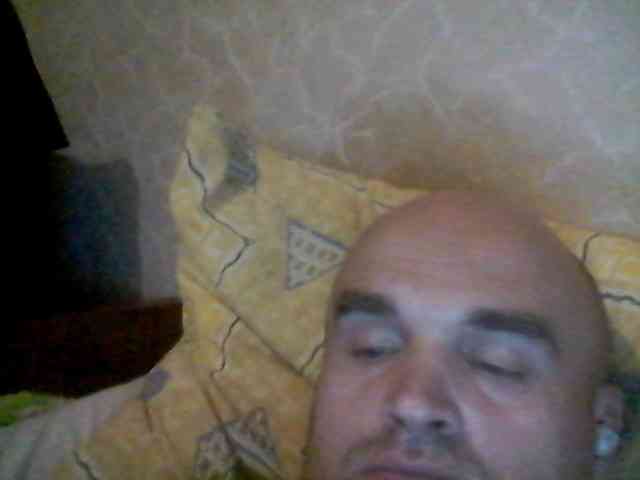 dimoormoor1 Live Webcam on BongaCams
