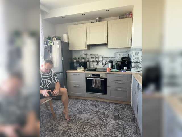 DonorDi's BongaCams show and profile