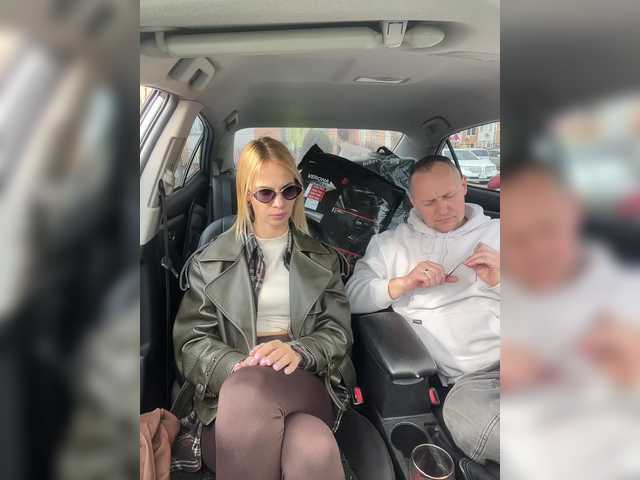 DonorDi's BongaCams show and profile