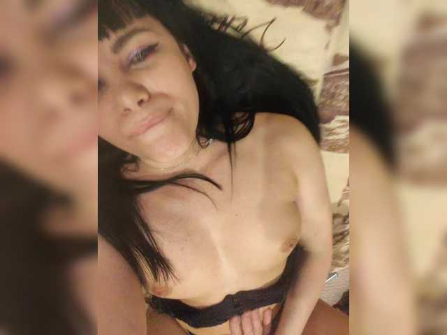 MollyDave's BongaCams profile