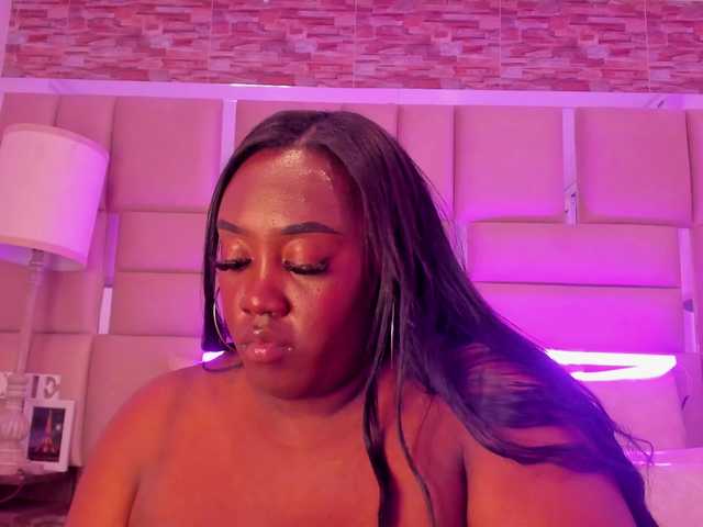 ShaniaBrown from BongaCams