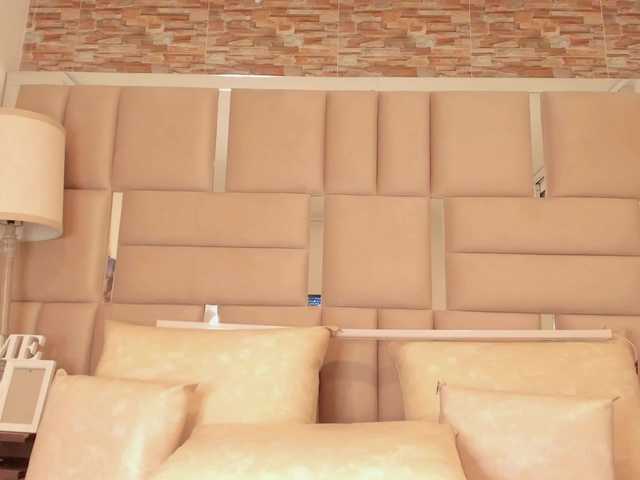 ShaniaBrown's BongaCams show and profile