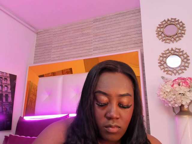 ShaniaBrown webcam bongacams model stream image