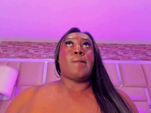  ShaniaBrown chat room