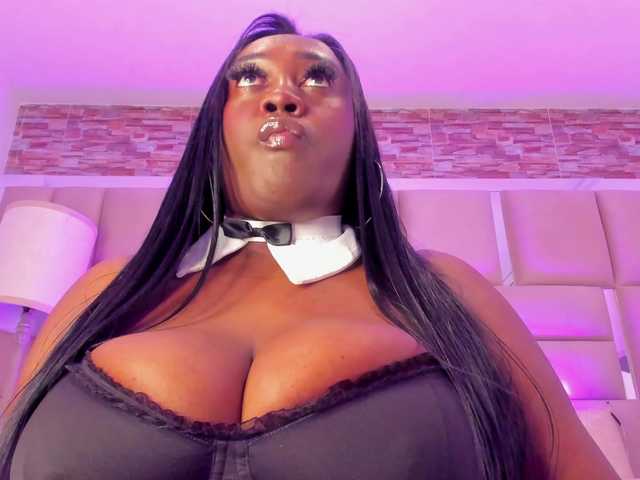 ShaniaBrown webcam bongacams model stream image