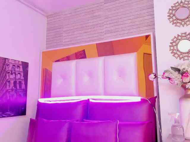 ShaniaBrown ShaniaBrown