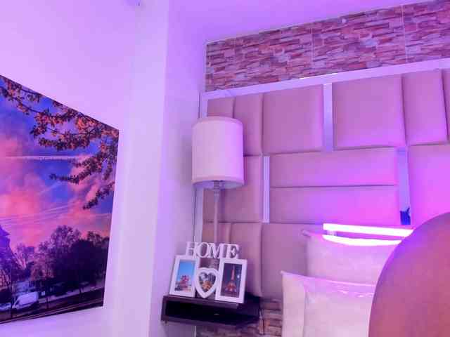 ShaniaBrown ShaniaBrown