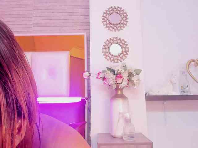 ShaniaBrown ShaniaBrown