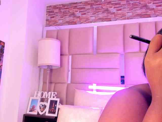 ShaniaBrown ShaniaBrown