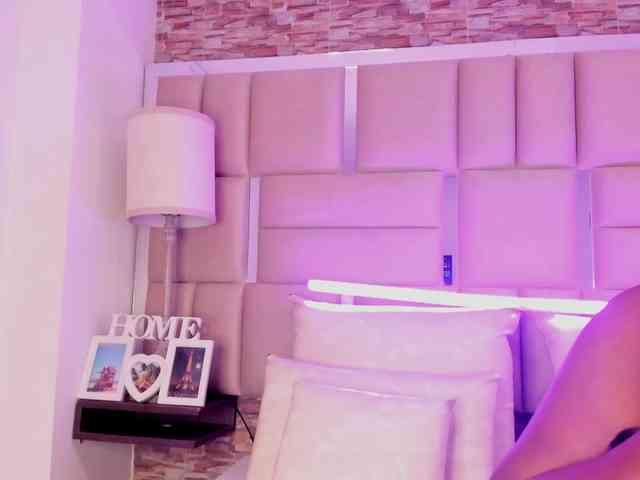 ShaniaBrown ShaniaBrown