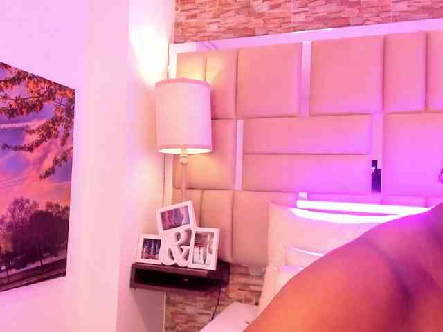 ShaniaBrown ShaniaBrown