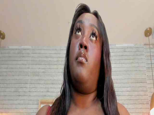ShaniaBrown webcam