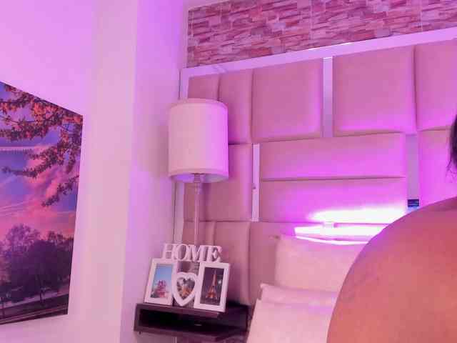 ShaniaBrown ShaniaBrown