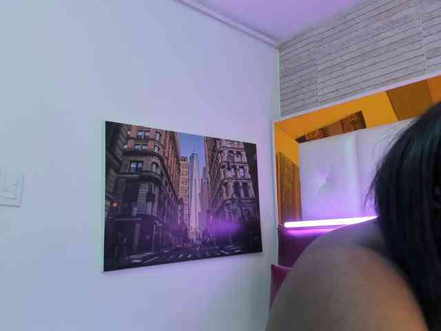 ShaniaBrown webcam