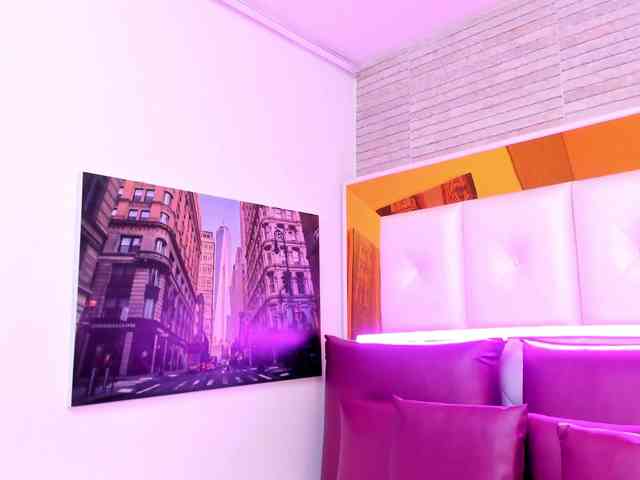 ShaniaBrown Live Webcam on BongaCams