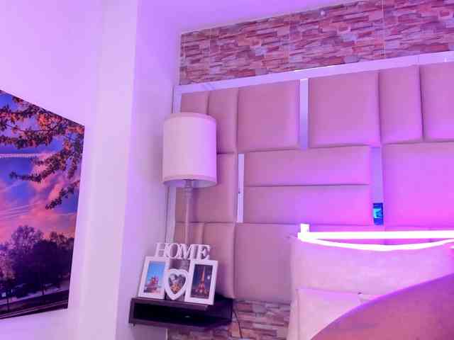 ShaniaBrown ShaniaBrown