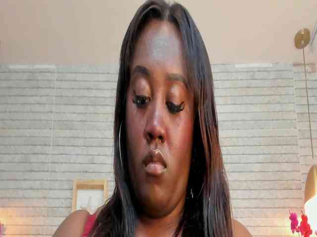 ShaniaBrown webcam