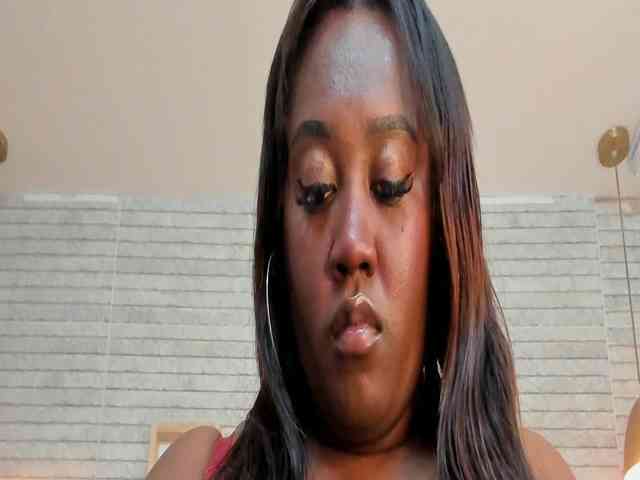 ShaniaBrown webcam