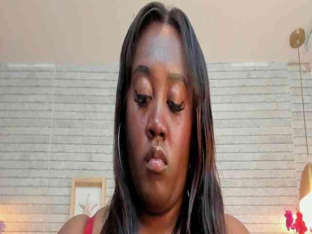ShaniaBrown webcam