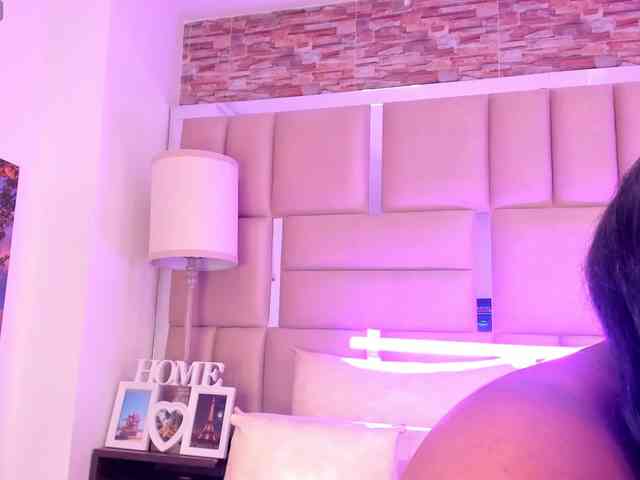 ShaniaBrown ShaniaBrown