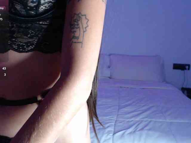 hellgirlxx webcam