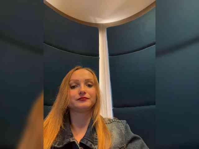 LadyTatiana webcam