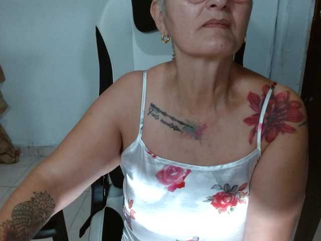 bety-cum3's BongaCams show and profile