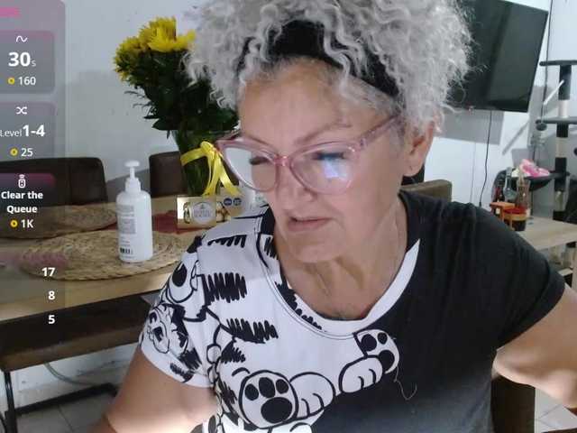 bety-cum3's BongaCams show and profile