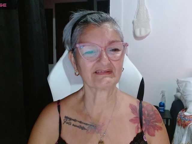 bety-cum3's BongaCams show and profile