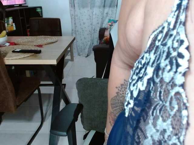 bety-cum3's BongaCams show and profile