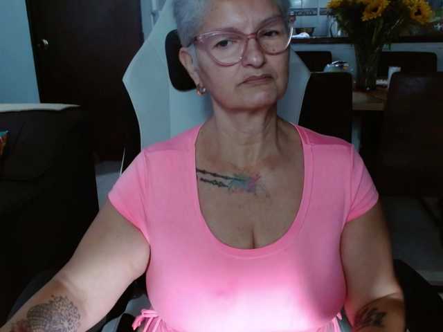 bety-cum3's BongaCams show and profile