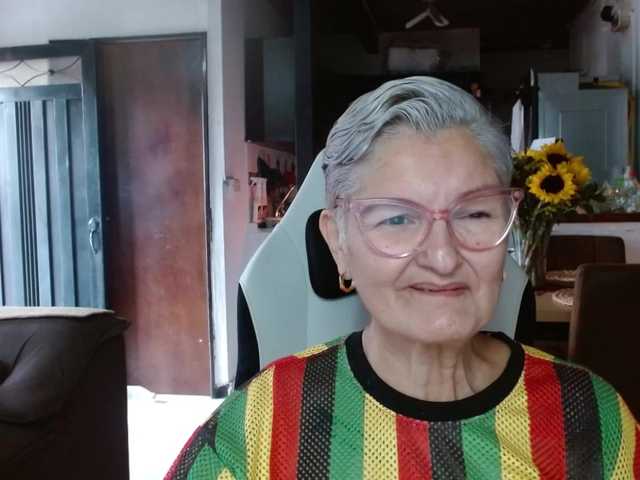 bety-cum3's BongaCams show and profile