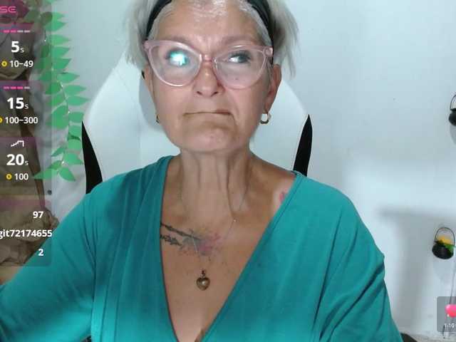 bety-cum3's BongaCams show and profile