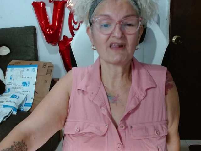 bety-cum3's BongaCams show and profile