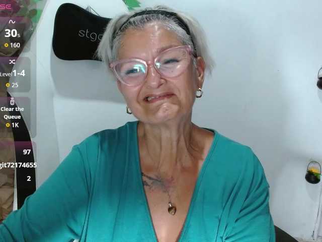 bety-cum3's BongaCams show and profile